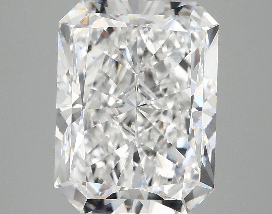 3.9 Carat Radiant Shaped Excellent Cut VS1 IGI Certified Lab Grown Diamond