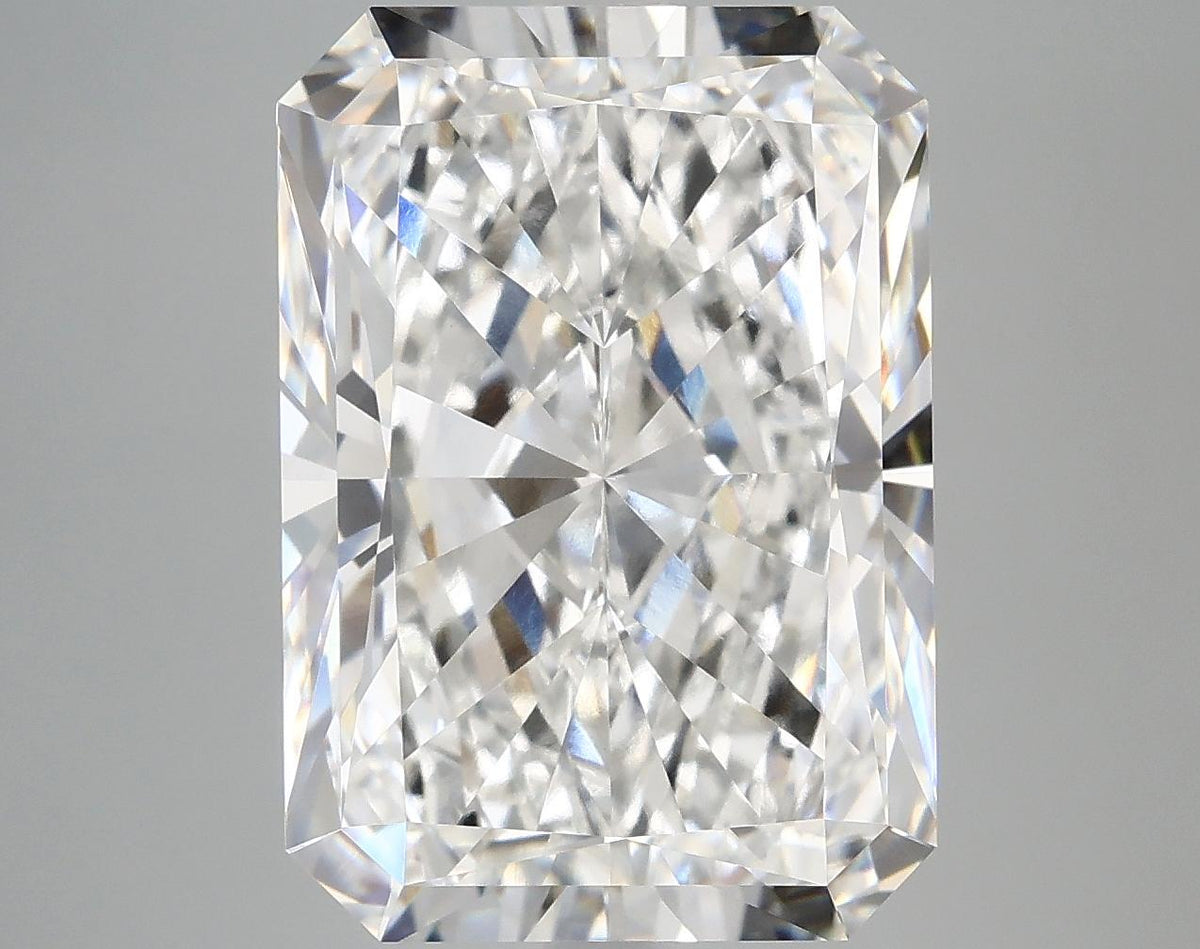 9.24 Carat Radiant Shaped Ideal Cut VVS2 IGI Certified Lab Grown Diamond