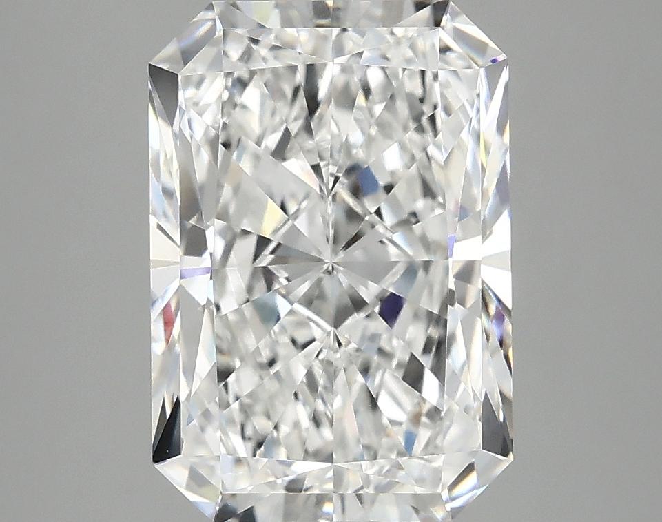3.79 Carat Radiant Shaped Ideal Cut VVS2 IGI Certified Lab Grown Diamond