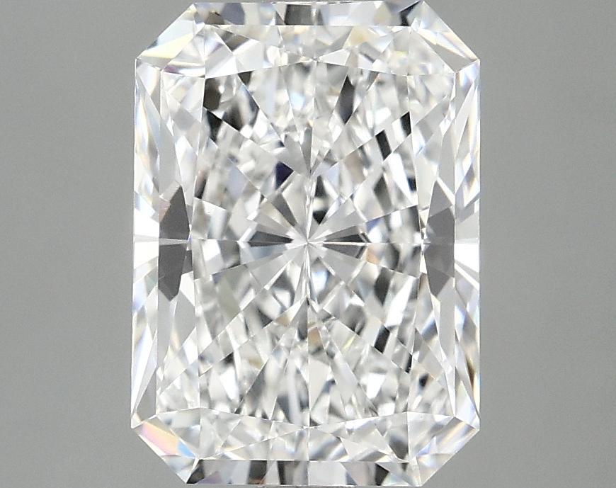 3.02 Carat Radiant Shaped Ideal Cut VVS2 IGI Certified Lab Grown Diamond
