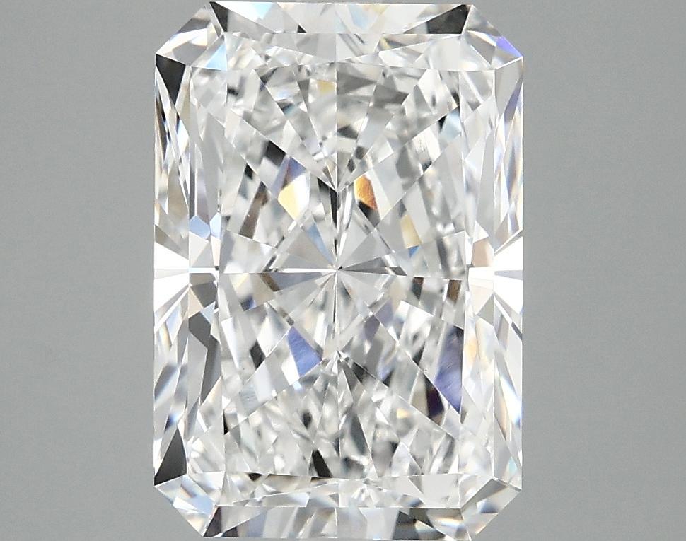 3.96 Carat Radiant Shaped Ideal Cut VVS2 IGI Certified Lab Grown Diamond