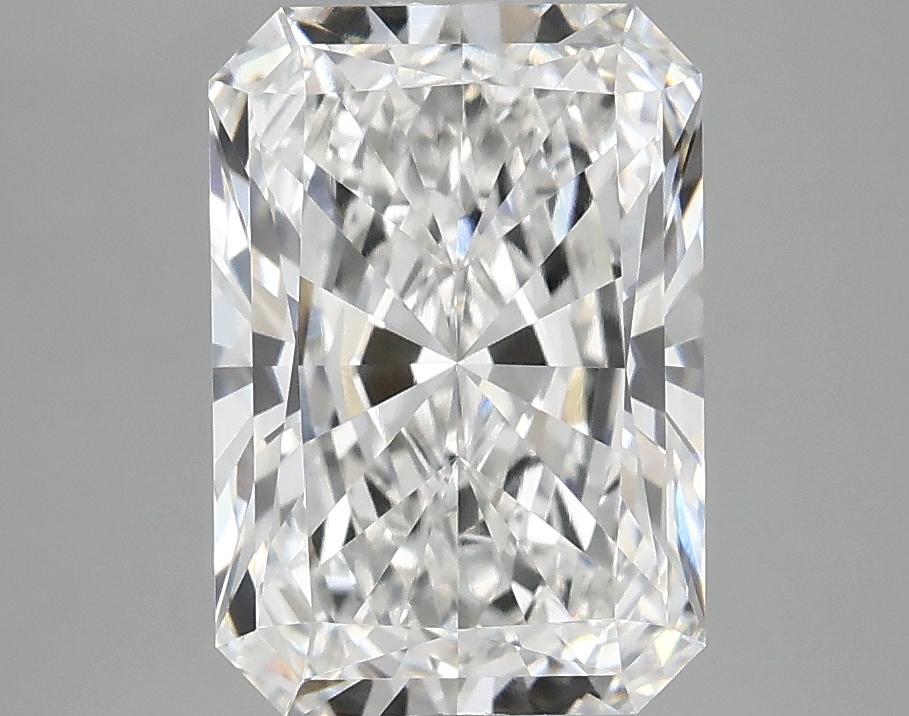 3.1 Carat Radiant Shaped Ideal Cut VVS2 IGI Certified Lab Grown Diamond