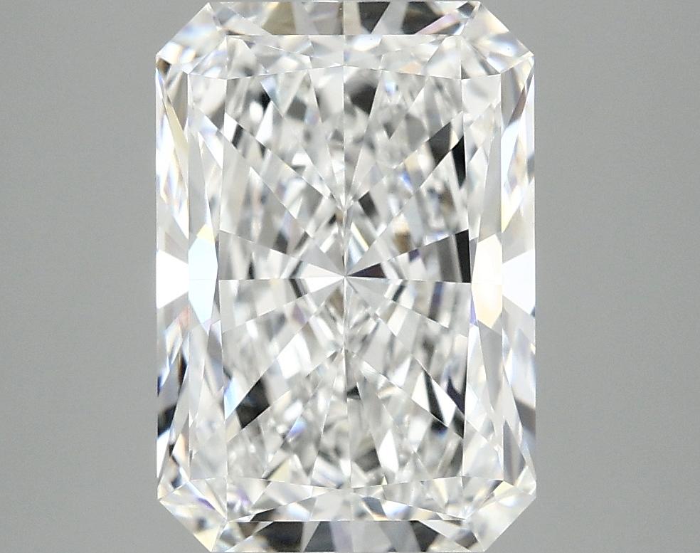 4.0 Carat Radiant Shaped Ideal Cut VVS2 IGI Certified Lab Grown Diamond