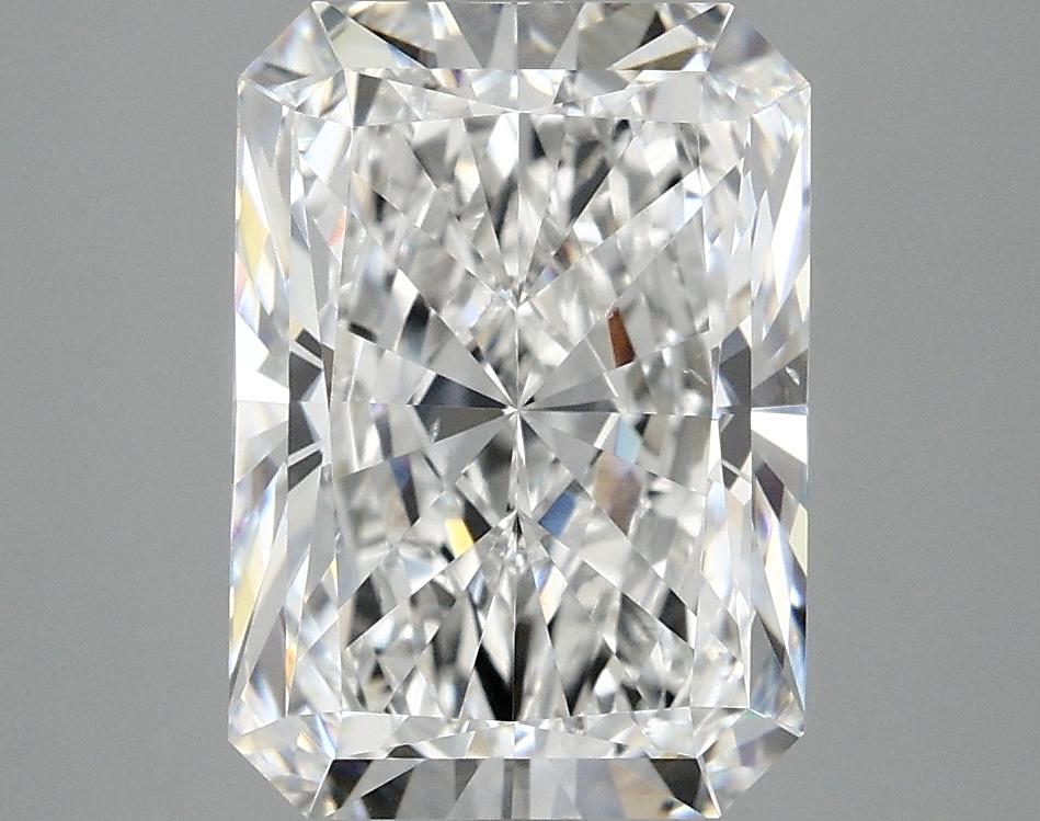 4.07 Carat Radiant Shaped Ideal Cut VS2 IGI Certified Lab Grown Diamond