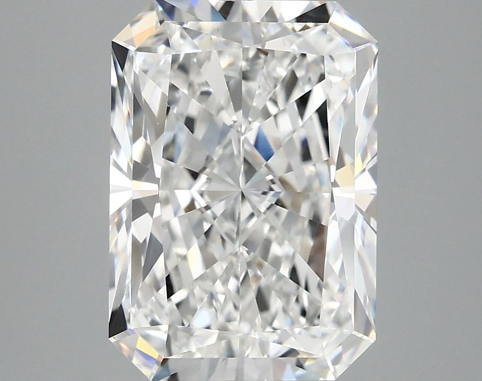 4.05 Carat Radiant Shaped Ideal Cut VVS2 IGI Certified Lab Grown Diamond