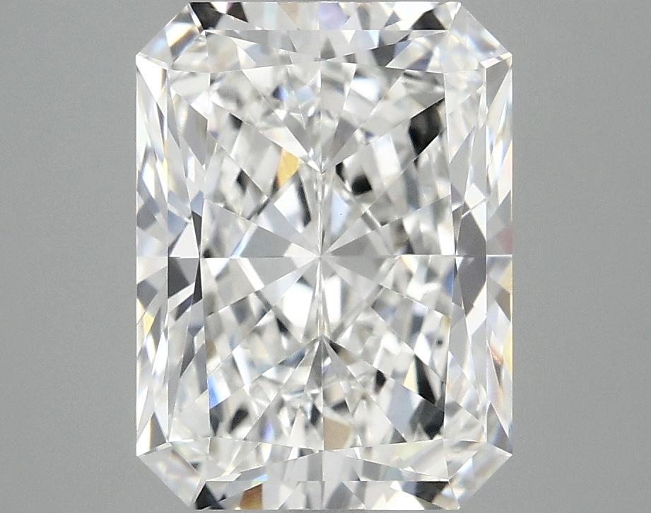 3.9 Carat Radiant Shaped Excellent Cut VVS2 IGI Certified Lab Grown Diamond