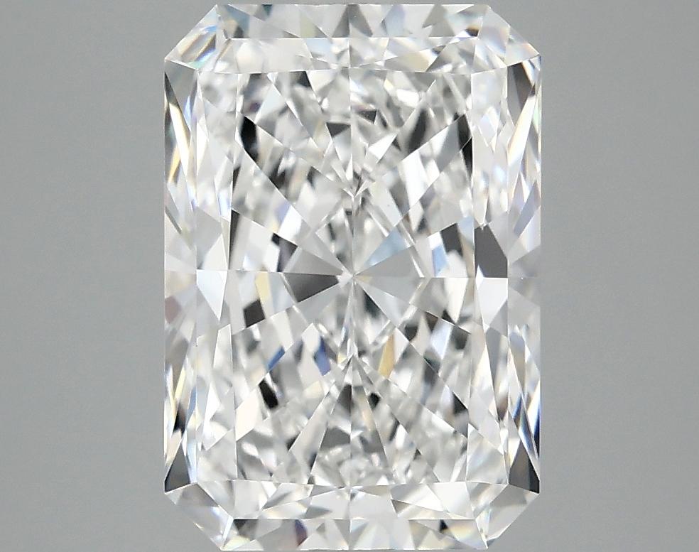 4.15 Carat Radiant Shaped Ideal Cut VVS2 IGI Certified Lab Grown Diamond