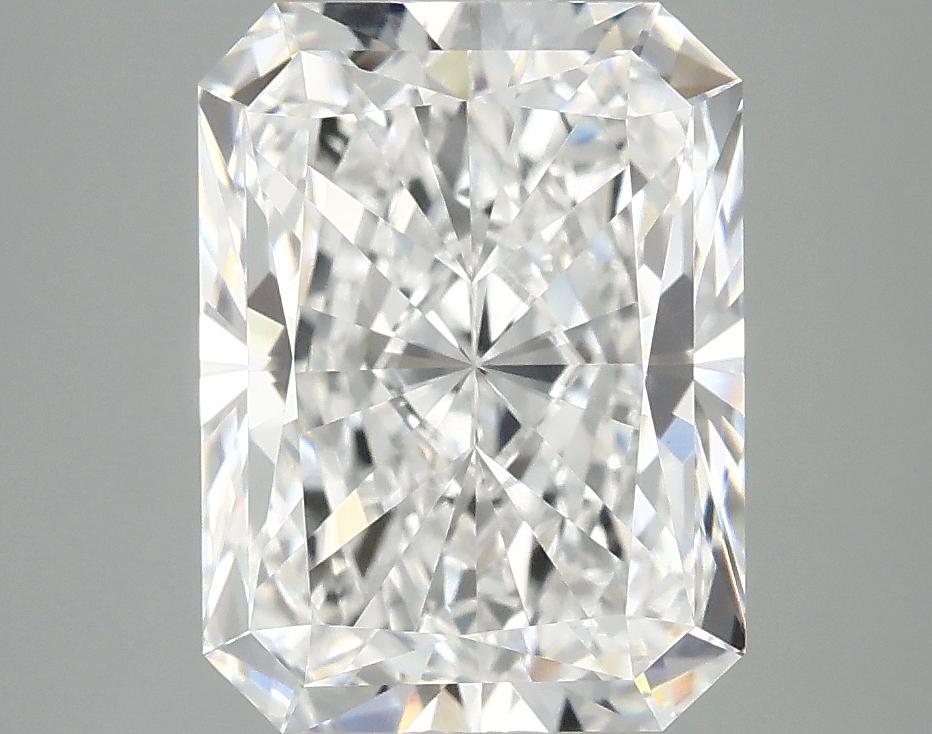3.89 Carat Radiant Shaped Excellent Cut VVS2 IGI Certified Lab Grown Diamond