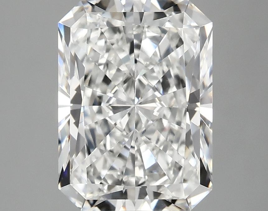 3.17 Carat Radiant Shaped Excellent Cut VVS2 IGI Certified Lab Grown Diamond