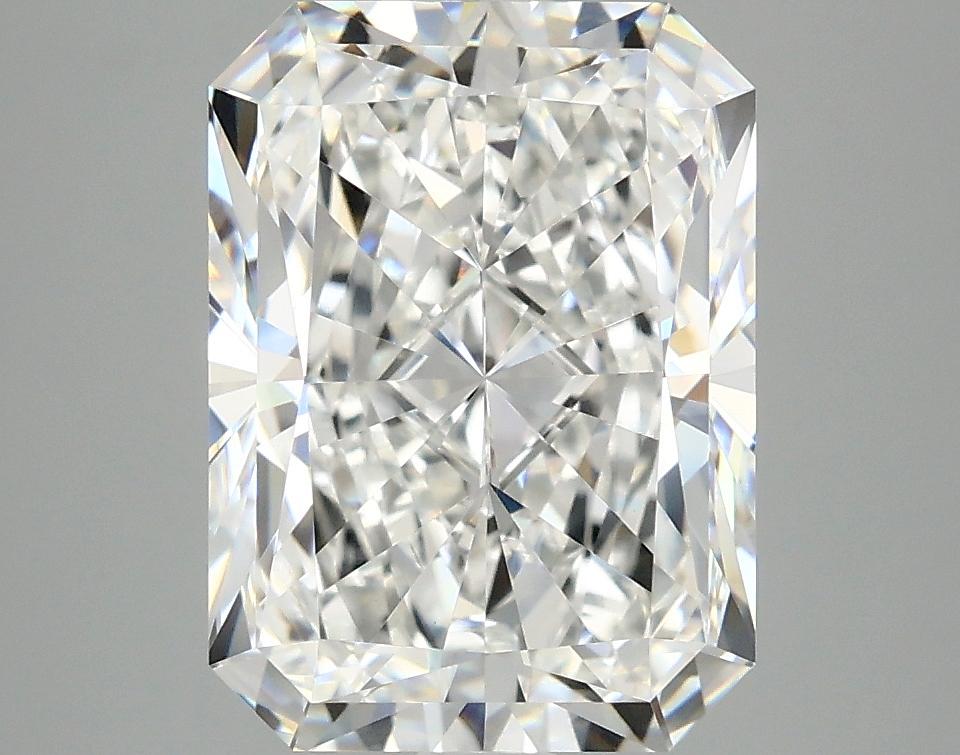 3.95 Carat Radiant Shaped Excellent Cut VS1 IGI Certified Lab Grown Diamond