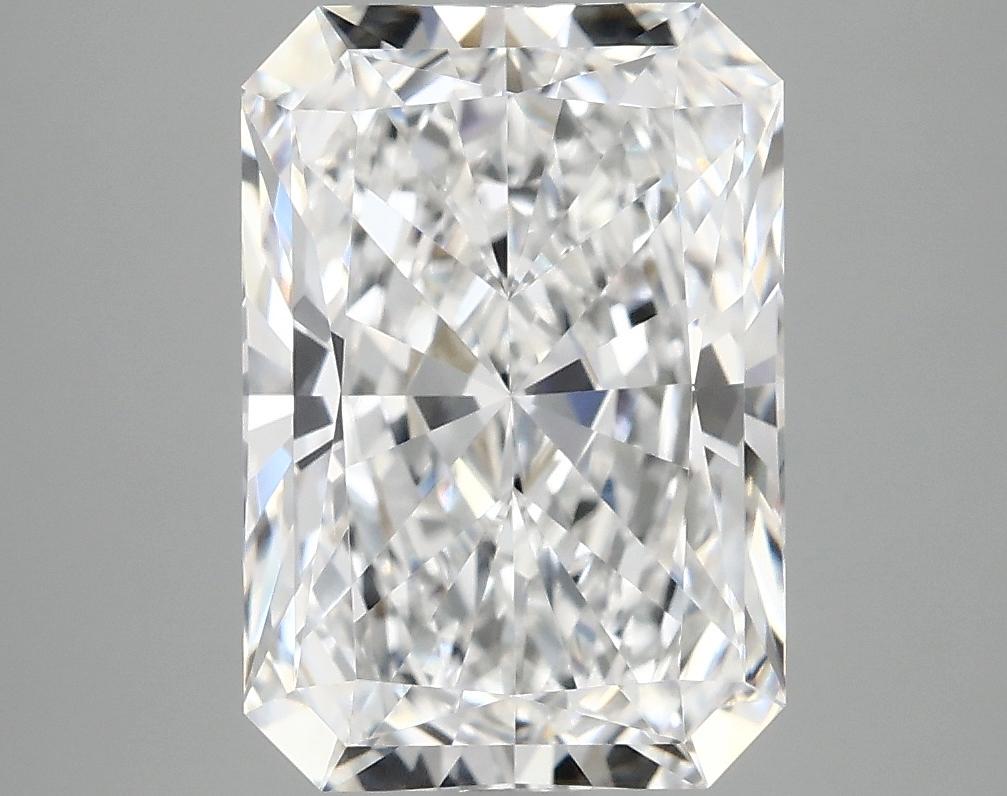 4.1 Carat Radiant Shaped Ideal Cut VVS2 IGI Certified Lab Grown Diamond