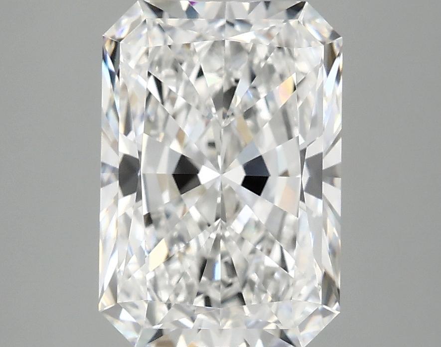 3.08 Carat Radiant Shaped Ideal Cut VVS2 IGI Certified Lab Grown Diamond