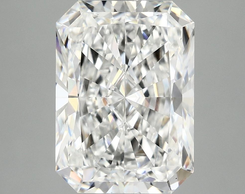 3.72 Carat Radiant Shaped Excellent Cut VS1 IGI Certified Lab Grown Diamond