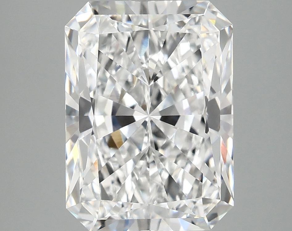 4.2 Carat Radiant Shaped Excellent Cut VVS2 IGI Certified Lab Grown Diamond