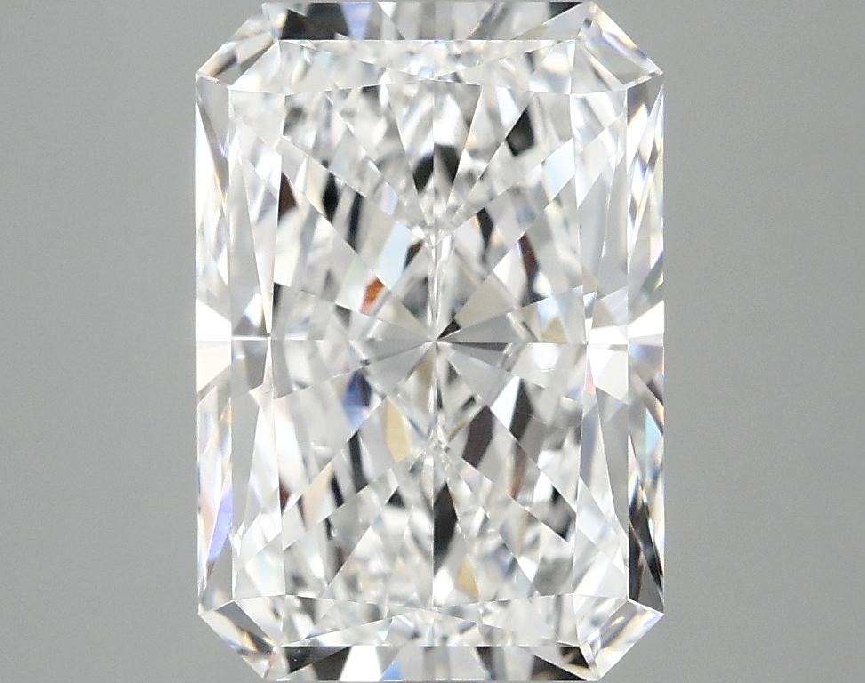 4.04 Carat Radiant Shaped Ideal Cut VVS2 IGI Certified Lab Grown Diamond