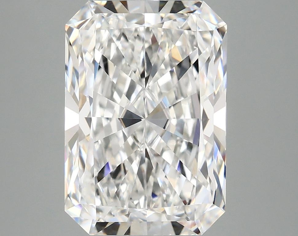 3.87 Carat Radiant Shaped Ideal Cut VVS2 IGI Certified Lab Grown Diamond