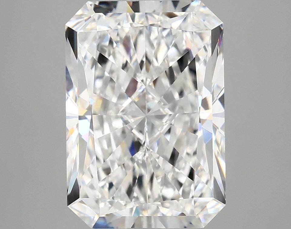 3.9 Carat Radiant Shaped Ideal Cut VVS2 IGI Certified Lab Grown Diamond