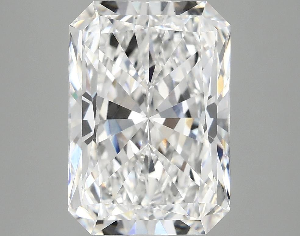 3.94 Carat Radiant Shaped Ideal Cut VVS2 IGI Certified Lab Grown Diamond