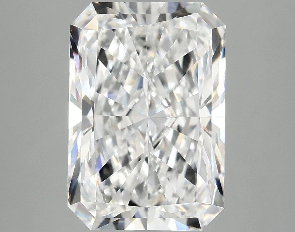 3.95 Carat Radiant Shaped Ideal Cut VVS2 IGI Certified Lab Grown Diamond