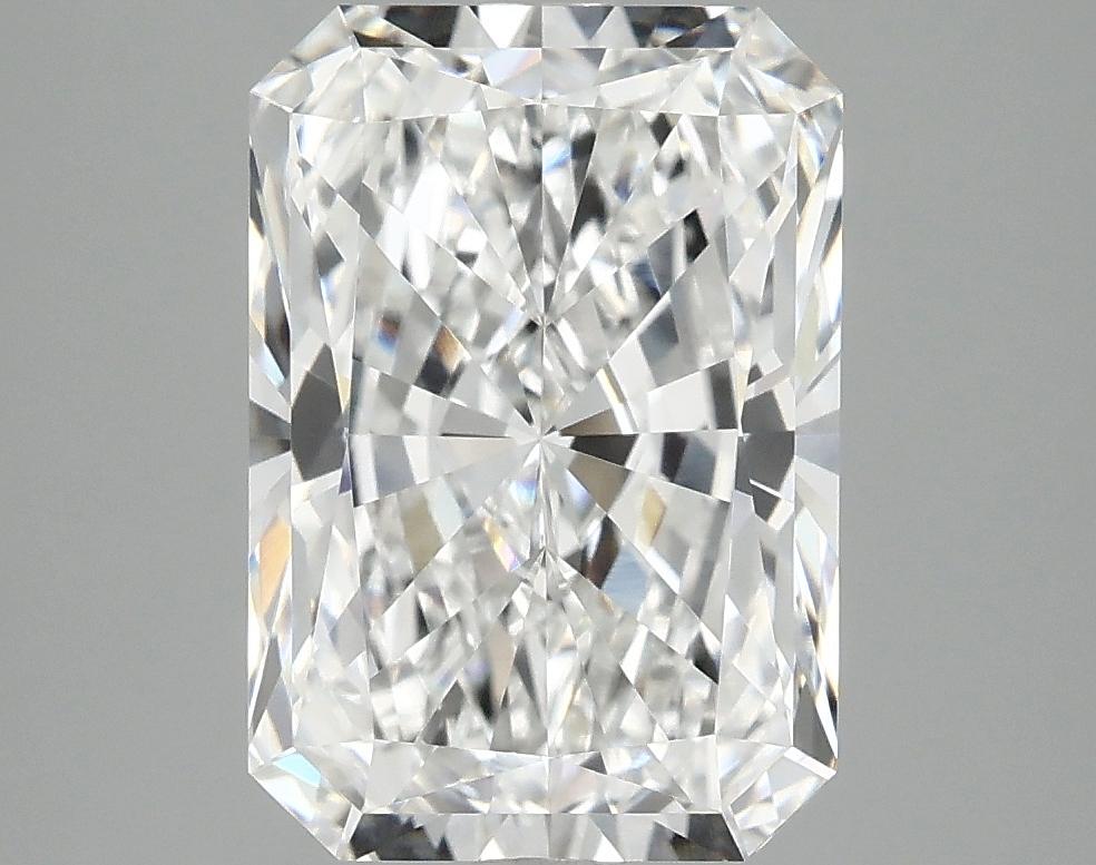 4.1 Carat Radiant Shaped Ideal Cut VVS2 IGI Certified Lab Grown Diamond