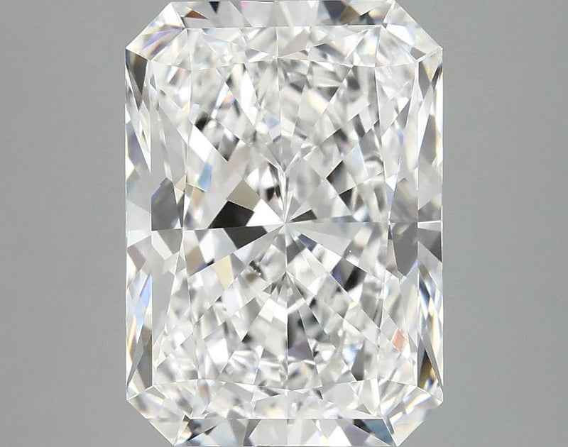 4.99 Carat Radiant Shaped Ideal Cut VS1 IGI Certified Lab Grown Diamond