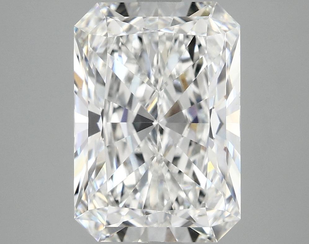 3.94 Carat Radiant Shaped Ideal Cut VVS2 IGI Certified Lab Grown Diamond