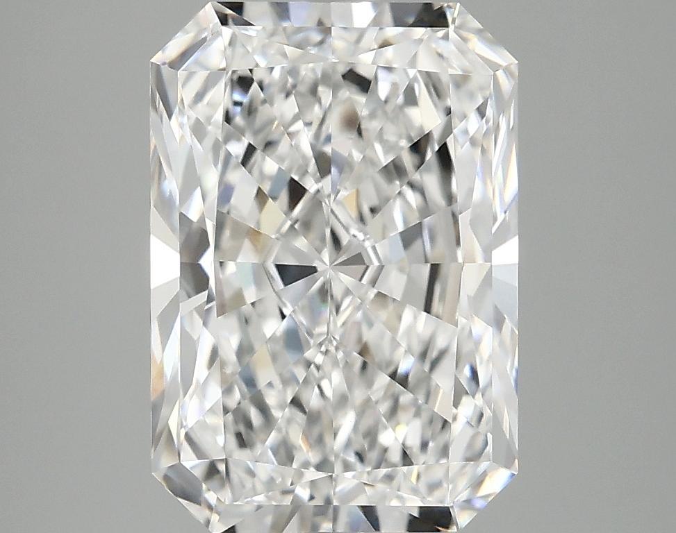 4.0 Carat Radiant Shaped Ideal Cut VVS2 IGI Certified Lab Grown Diamond