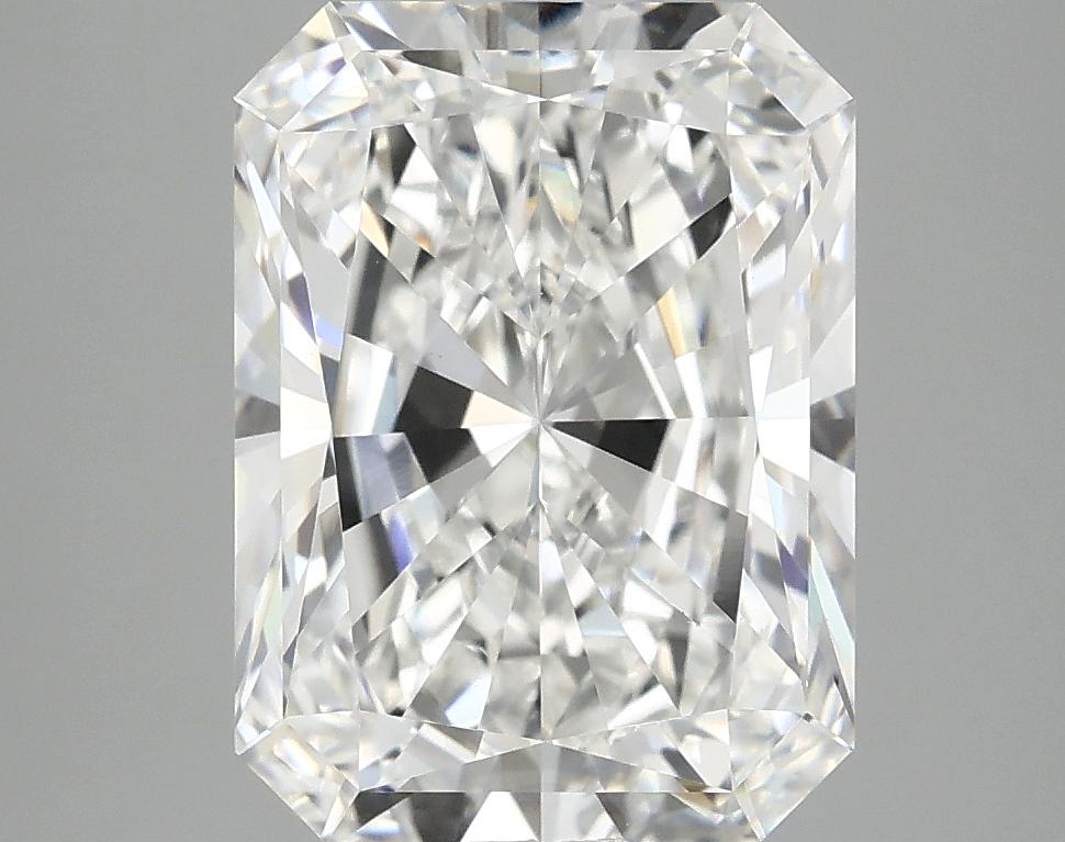 3.98 Carat Radiant Shaped Excellent Cut VVS2 IGI Certified Lab Grown Diamond