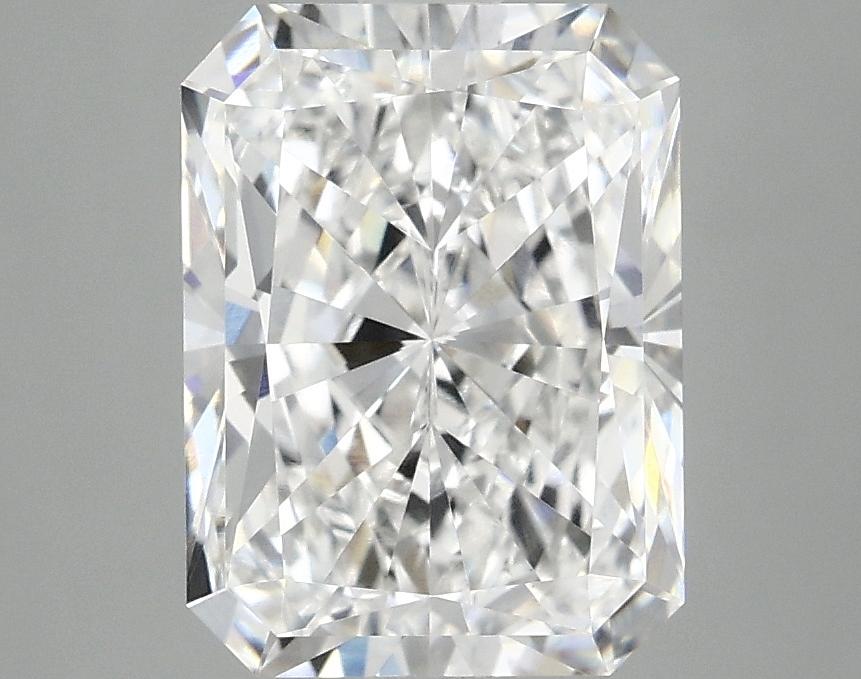 3.1 Carat Radiant Shaped Excellent Cut VVS2 IGI Certified Lab Grown Diamond