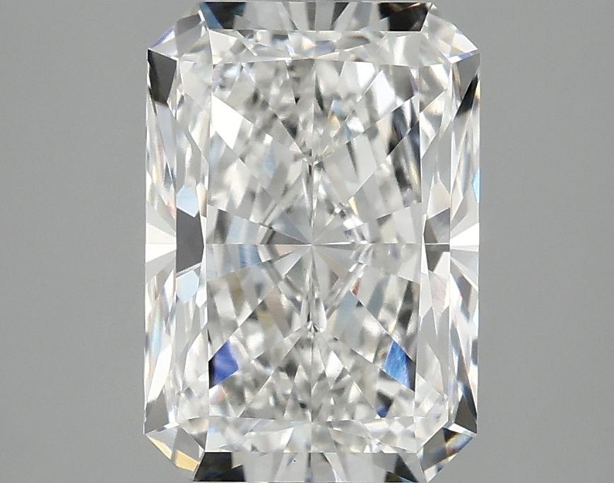 3.07 Carat Radiant Shaped Ideal Cut VVS2 IGI Certified Lab Grown Diamond
