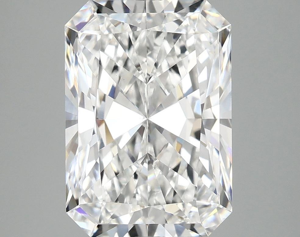 4.19 Carat Radiant Shaped Ideal Cut VVS2 IGI Certified Lab Grown Diamond