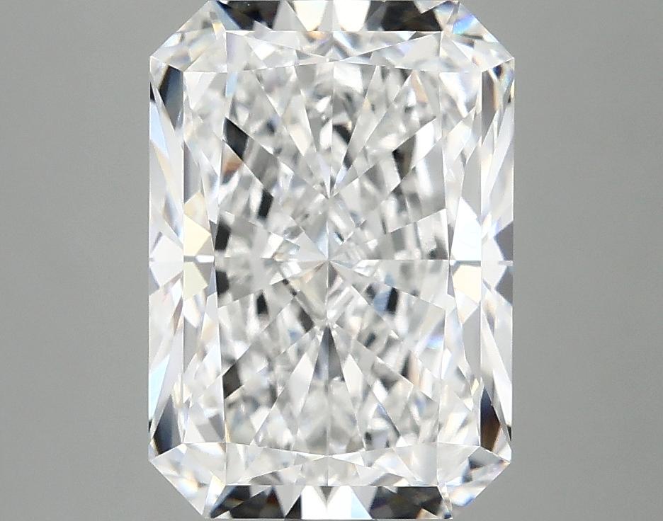 3.96 Carat Radiant Shaped Ideal Cut VVS2 IGI Certified Lab Grown Diamond