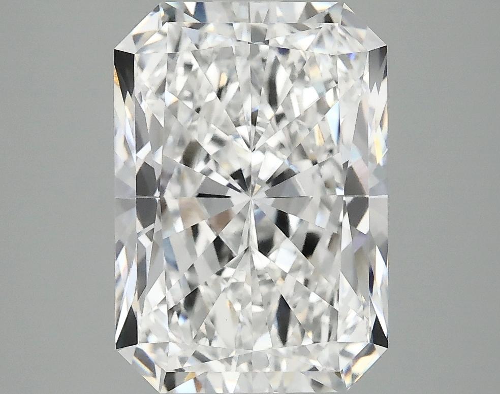 3.94 Carat Radiant Shaped Ideal Cut VVS2 IGI Certified Lab Grown Diamond