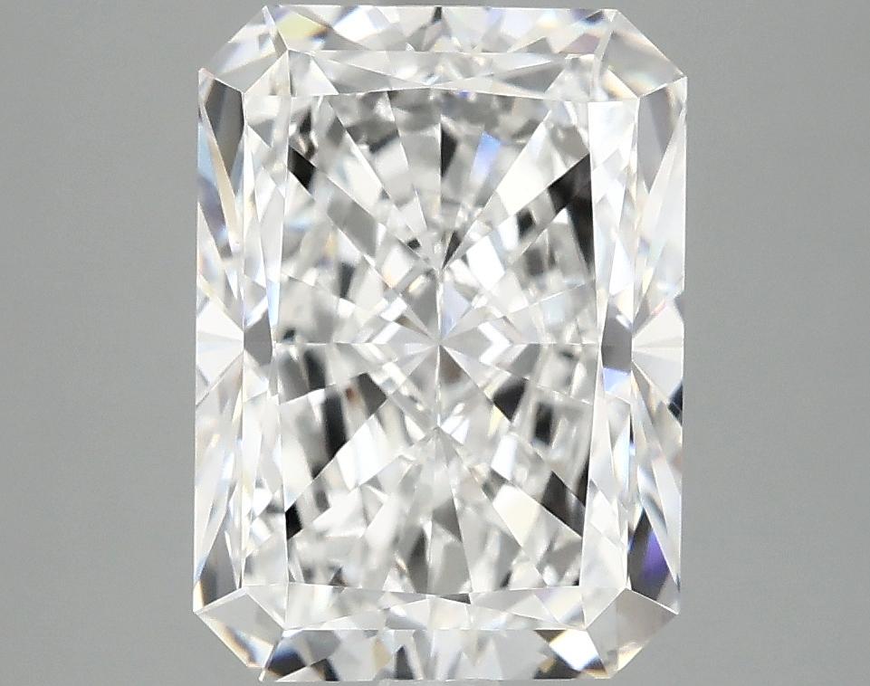 4.0 Carat Radiant Shaped Excellent Cut VVS2 IGI Certified Lab Grown Diamond