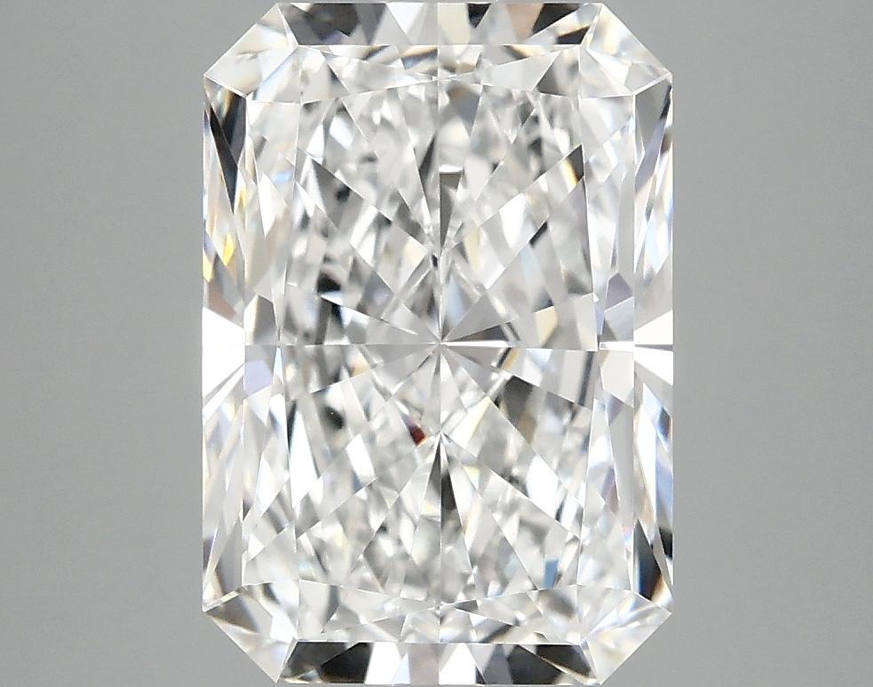 4.1 Carat Radiant Shaped Ideal Cut VVS2 IGI Certified Lab Grown Diamond