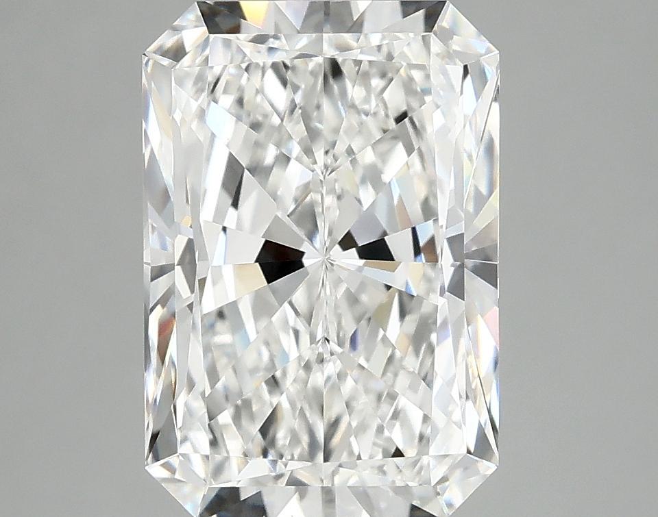 3.96 Carat Radiant Shaped Ideal Cut VVS2 IGI Certified Lab Grown Diamond