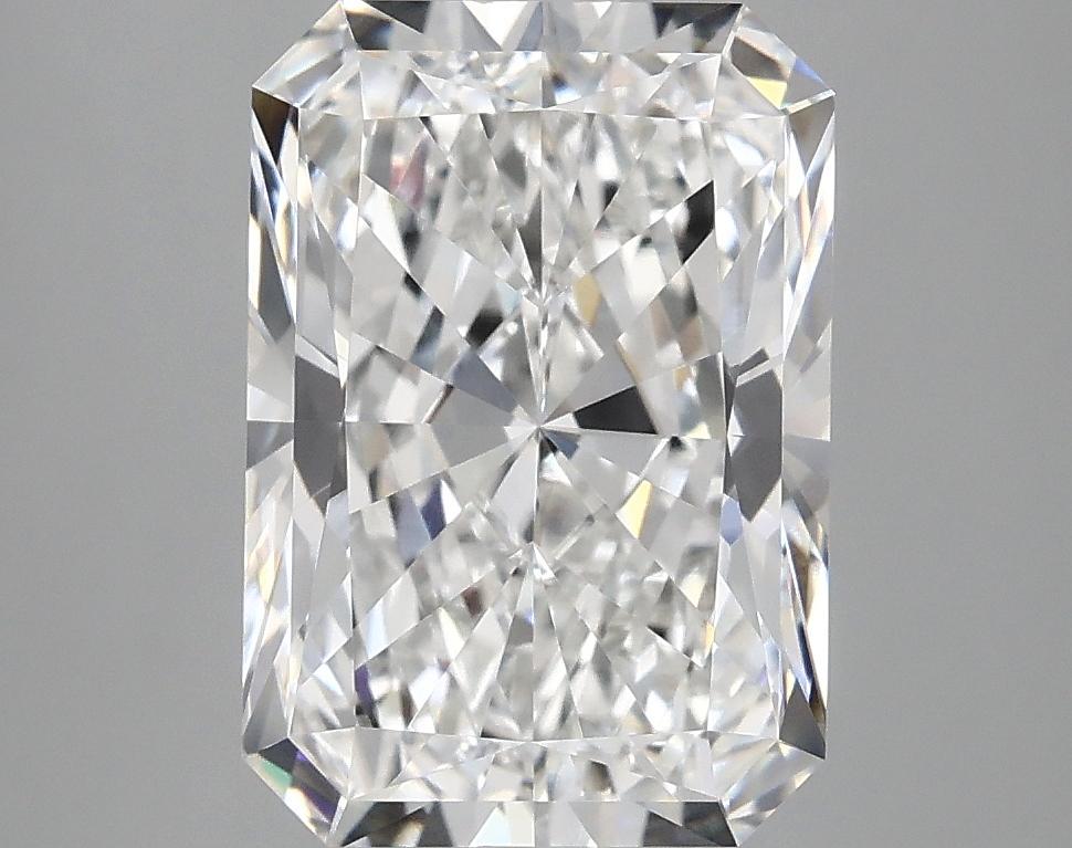 4.07 Carat Radiant Shaped Ideal Cut VVS2 IGI Certified Lab Grown Diamond