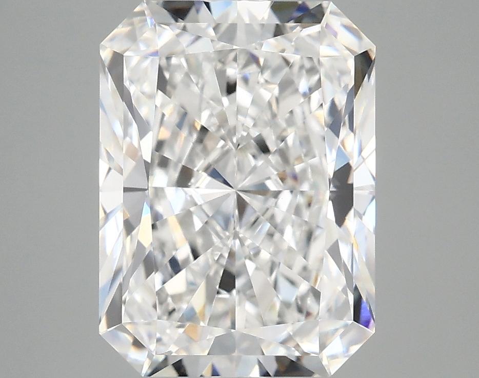 4.01 Carat Radiant Shaped Excellent Cut VVS2 IGI Certified Lab Grown Diamond