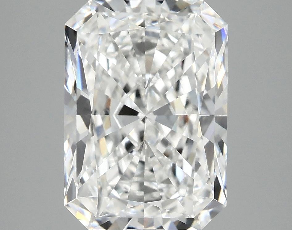 3.82 Carat Radiant Shaped Ideal Cut VVS2 IGI Certified Lab Grown Diamond