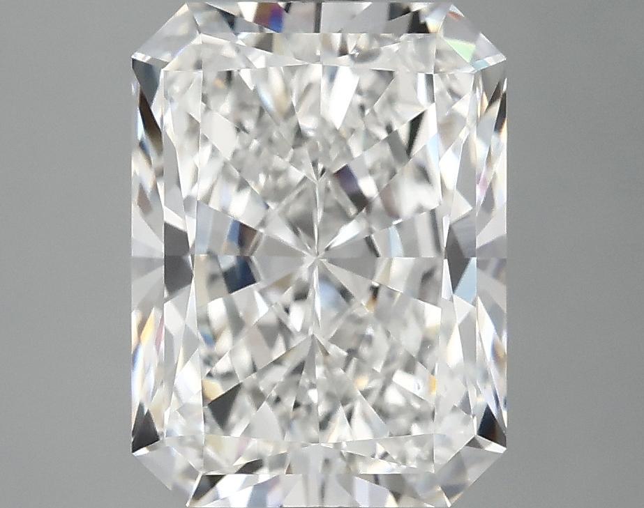 3.95 Carat Radiant Shaped Excellent Cut VS1 IGI Certified Lab Grown Diamond