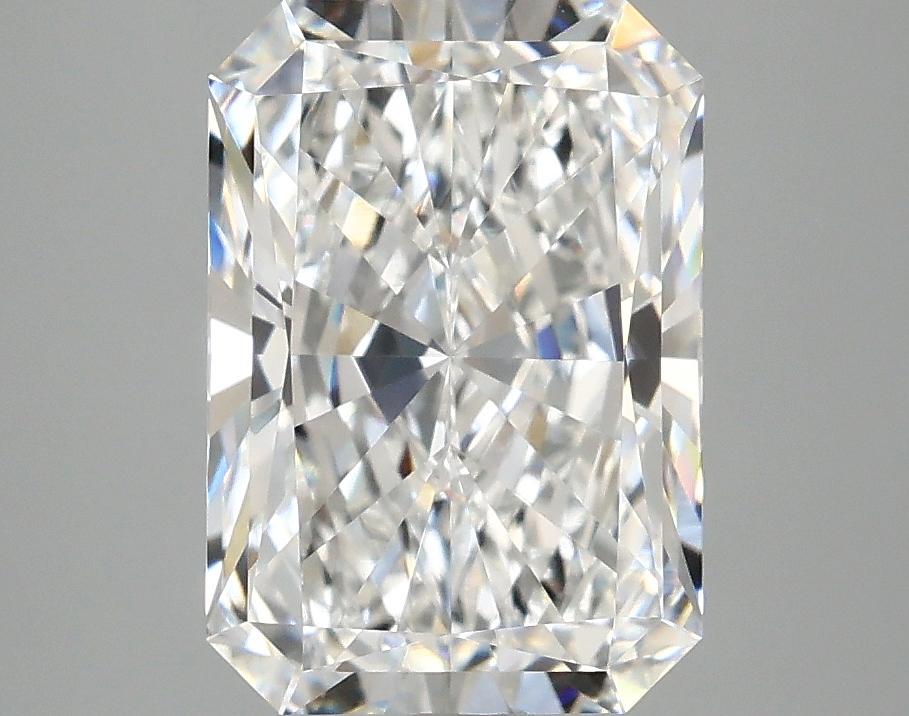 3.08 Carat Radiant Shaped Ideal Cut VVS2 IGI Certified Lab Grown Diamond