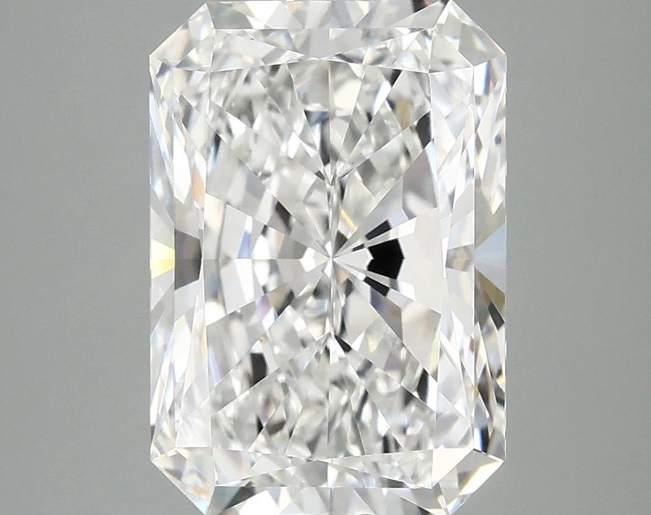 3.87 Carat Radiant Shaped Ideal Cut VS1 IGI Certified Lab Grown Diamond