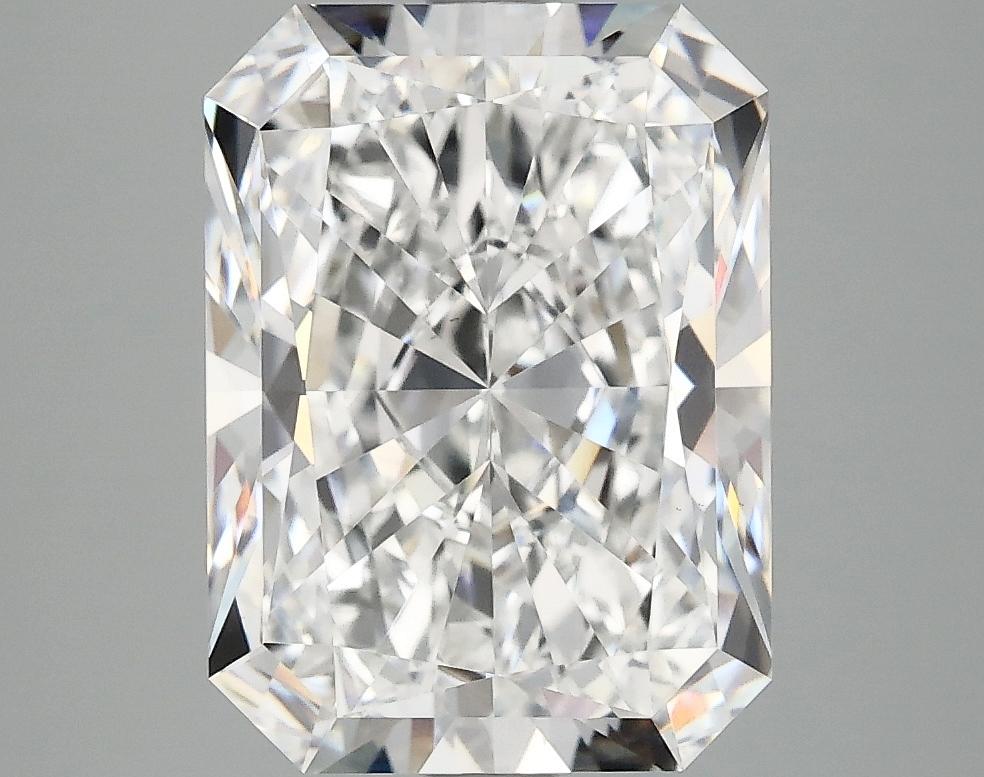4.62 Carat Radiant Shaped Excellent Cut VS1 IGI Certified Lab Grown Diamond