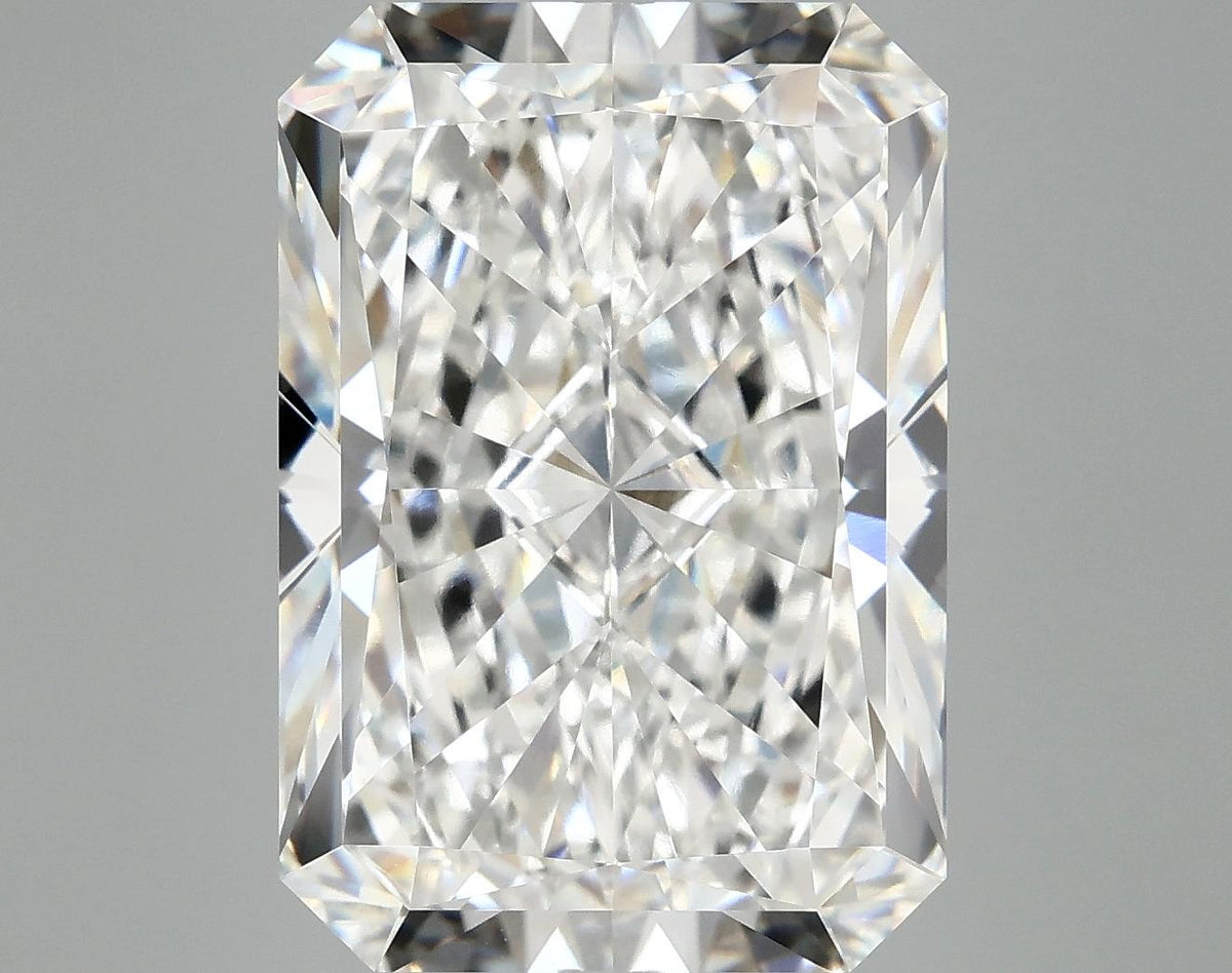 10.6 Carat Radiant Shaped Ideal Cut VVS2 IGI Certified Lab Grown Diamond
