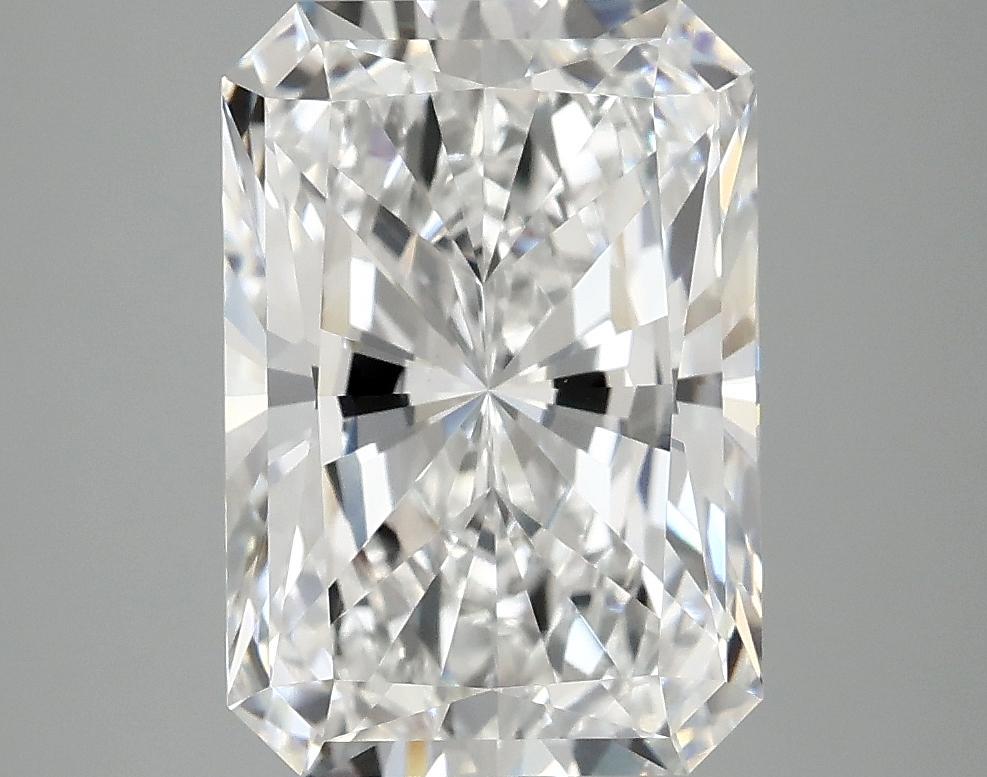 4.07 Carat Radiant Shaped Ideal Cut VVS2 IGI Certified Lab Grown Diamond
