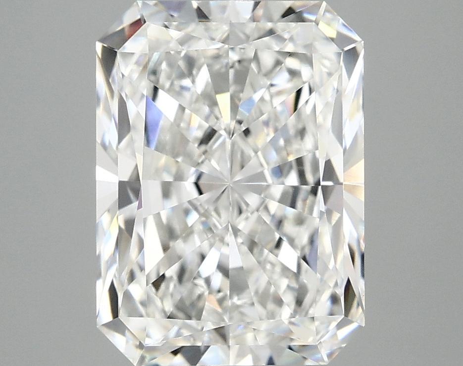4.02 Carat Radiant Shaped Excellent Cut VVS2 IGI Certified Lab Grown Diamond