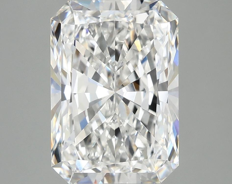 3.93 Carat Radiant Shaped Ideal Cut VVS2 IGI Certified Lab Grown Diamond
