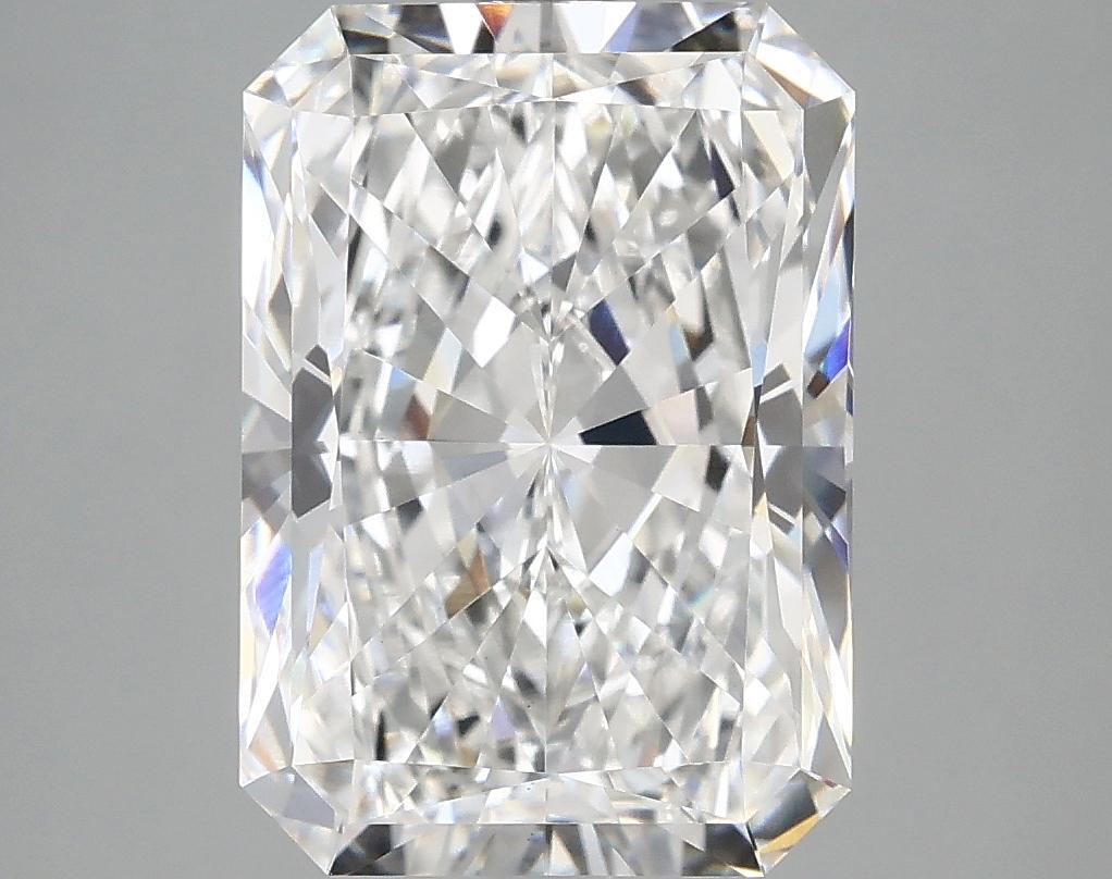 4.66 Carat Radiant Shaped Ideal Cut VS1 IGI Certified Lab Grown Diamond