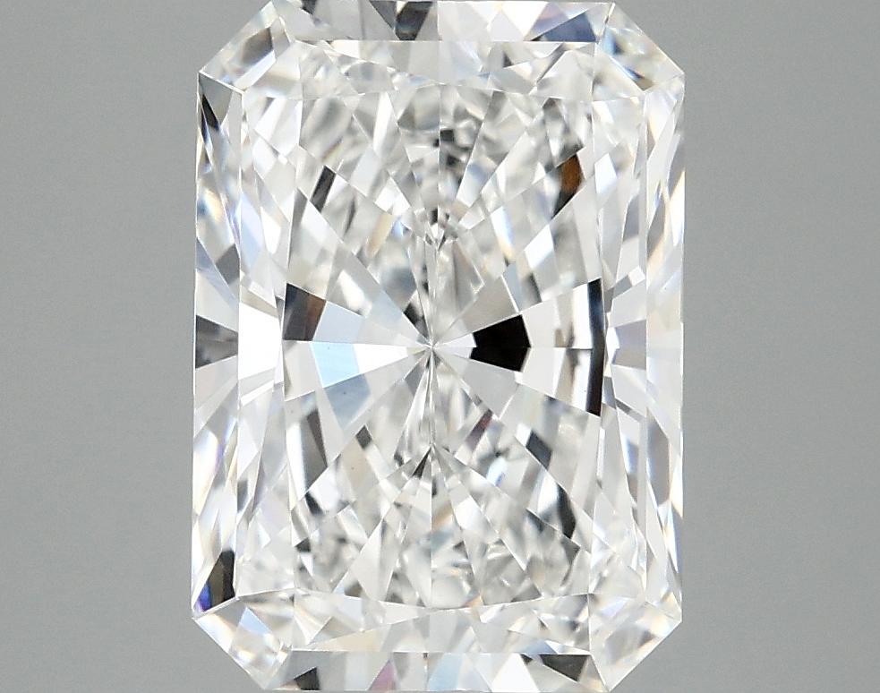4.1 Carat Radiant Shaped Ideal Cut VVS2 IGI Certified Lab Grown Diamond