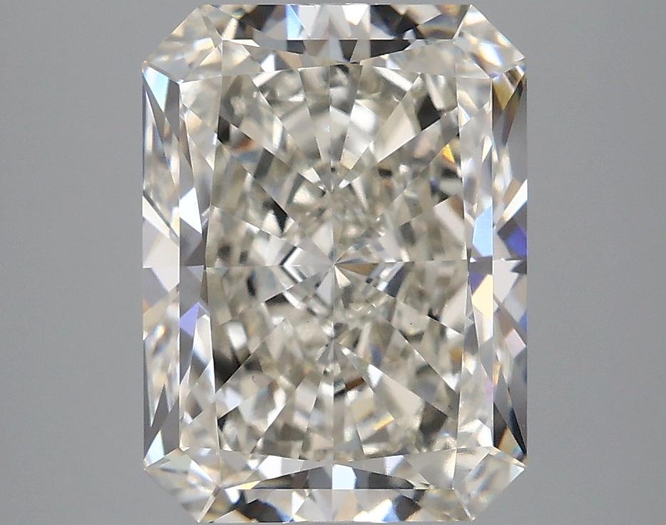 4.03 Carat Radiant Shaped Excellent Cut VVS2 IGI Certified Lab Grown Diamond